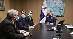 Presidente Cortizo se reúne con inversionistas que exploran establecerse en Panamá
