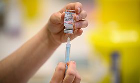 Moderna prepara vacuna conjunta contra gripe y covid para lanzarla en 2023
