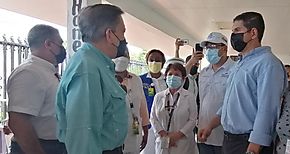 Presidente Cortizo y ministro Sucre supervisan vacunacin en Herrera