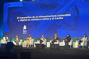 Ministros y empresarios debaten sobre cambio climático en asamblea del BID en Panamá