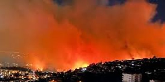 Incendios en Chile dejan 24 muertos, más de 1.100 heridos y 1.000 viviendas destruidas