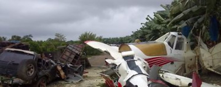 Aeronave sufre accidente en Changuinola se reportan afectaciones en vivienda y vehículos