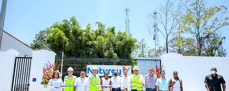 Isla Colón se conecta a la red energética nacional para impulsar el turismo y el empleo